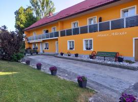 Haus Alexis, hotell sihtkohas Faak am See