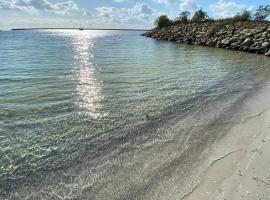 Lounge Maritime direkt am Meer, Strand fußläufig erreichbar, barrierefrei، فندق في كابلن