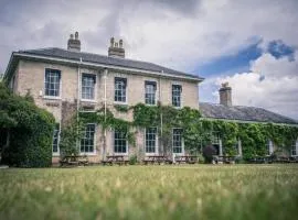 Caistor Hall