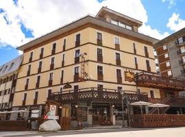 Art Hotel Grivola, hotel in Breuil-Cervinia