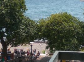 NAFPAKTOS Beach luxury Suites, hotell sihtkohas Náfpaktos