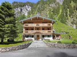 Alpenchalet Lacknerbrunn bis 23 P