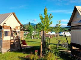 Les Lodges de la ViaRhôna - Tentes Lodges, glamping site sa Virignin