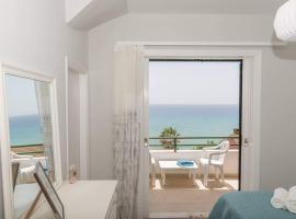 Aria, Maisonette in Glyfada Beach, хотел в Глифада