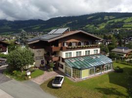 Wellness Pension Hollaus, hôtel à Kirchberg in Tirol