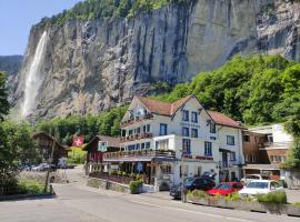 Hotel Restaurant Jungfrau、ラウターブルンネンのホテル