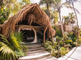 Uman Glamping & Cenote Tulum, luxury tent in Tulum