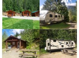 Noah's Ark Campground: Revelstoke şehrinde bir otel