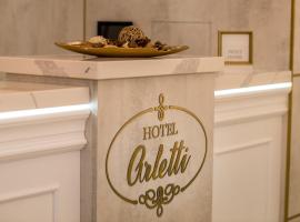 Arletti Hotel, готель у Русе