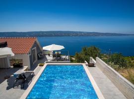 Villa Panorama, hotel u Omišu