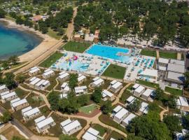 Adriamar Mobile Homes in Camping Park Umag, hotel in Umag