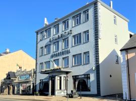 Atlantic Apartotel, hotell med pool i Bundoran