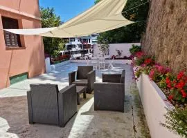 Easo Terrace Apartment free private parking and air conditioning