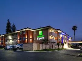 Holiday Inn Express - Santa Rosa North, an IHG Hotel