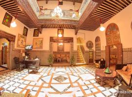 Riad Las Mil y una Noches Tetuan, икономичен хотел в Тетуан