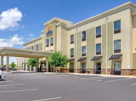 Comfort Inn & Suites Lynchburg Airport - University Area, hótel í Lynchburg