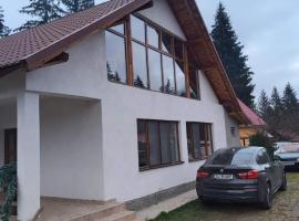 CASA DINCA, hotel na pláži v destinácii Cîmpu lui Neag