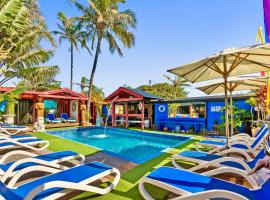 Hideaway Noosa Men Only Beach Resort: Peregian Beach şehrinde bir butik otel