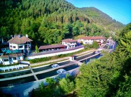 Fisherman's Hut Family Hotel, hotel u gradu Beden