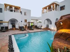 La Belle Vie - Santorini - Adults Only