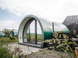 Black Knowe, Luxury Glamping Pods, Ballycastle, tapak glamping di Ballycastle