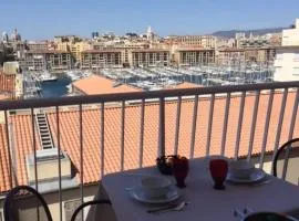 Suite privée du balcon du vieux port Marseille