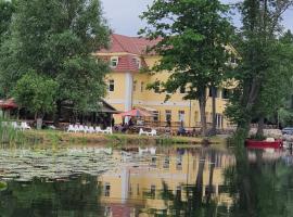 Hotel Herrenhaus Fleether Mühle, hotel em Mirow