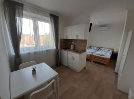 Valen apartmány Valtice, viešbutis su baseinais mieste Valticė