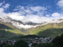 Paramount Kazbegi, hotel i Kazbegi