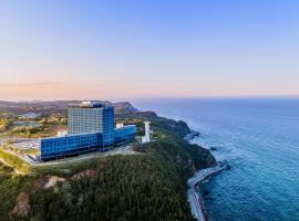 Hotel Tops 10, hotel di Gangneung