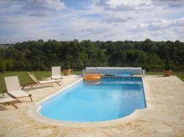 Ferme De La Canardière, hotel sa Chantilly