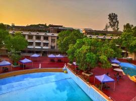 Aron Resort Lonavala - Near Old Mumbai Pune Highway、ロナバラのホテル