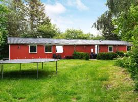 20 person holiday home in Herning By Traum, hótel í Herning