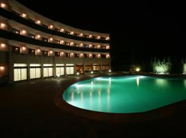 Hotel Meia Lua, hotell i Ovar