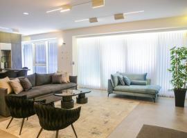 YalaRent Midtown towers TLV، فندق في تل أبيب