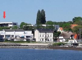 Apartment 10 in Altefähr am Strelasund, hotel em Altefähr