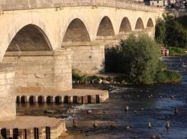 Le 17 Entre Gare et Château, hotel en Amboise