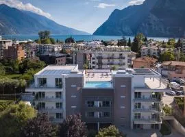 Aris Apartments & Sky Pool - Tonelli Hotels - Adult Friendly