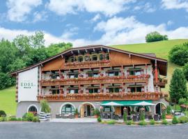 Hotel Edelweiss, hotel di Braies