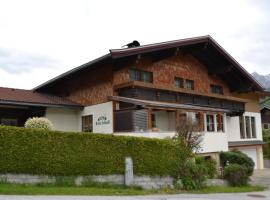 Gästehaus Reichholf, hotel v mestu Neukirchen am Großvenediger