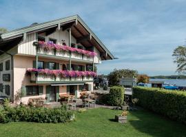 Prien am Chiemsee में, होटल Hotel Garni Möwe am See