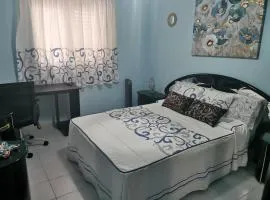 Habitación con baño privado