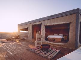 Dar Inacamp, tented camp a El Mjed