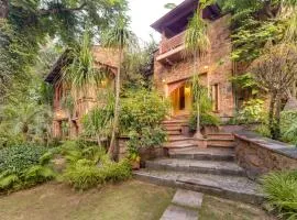 Hostie Chinar Haveli - Heritage home with Pool, Gurgaon