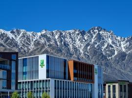 Holiday Inn Queenstown Remarkables Park，位于皇后镇的酒店