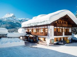 Hotel Piccolo Pocol, khách sạn ở Cortina dʼAmpezzo