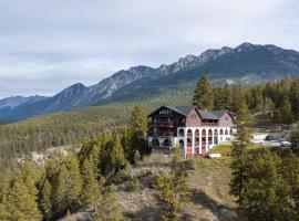 Radium Chalet, hotel a Radium Hot Springs