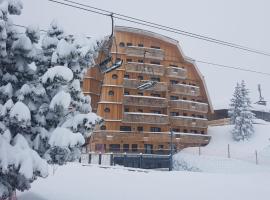 Hôtel MiL8, hotel v destinaci Avoriaz