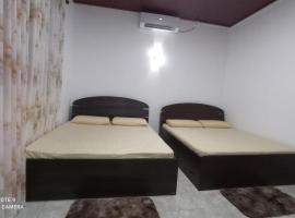 Leisure Stay, hotel sa Ponnarankulama