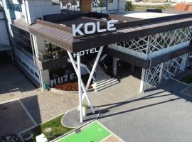 Hotel Kole, hotell i Čačak